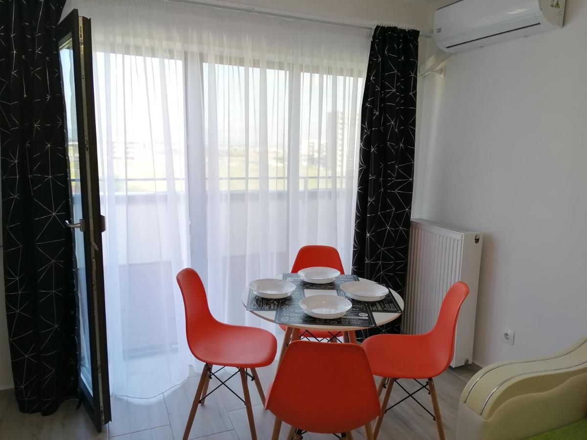 Ama Apartament Cu Terasa 50 Mp & Parcare Braşov Extérieur photo