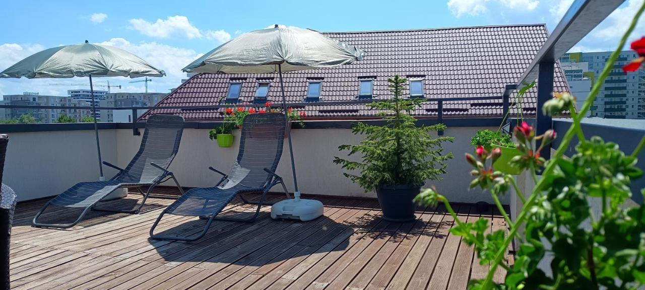 Ama Apartament Cu Terasa 50 Mp & Parcare Braşov Extérieur photo